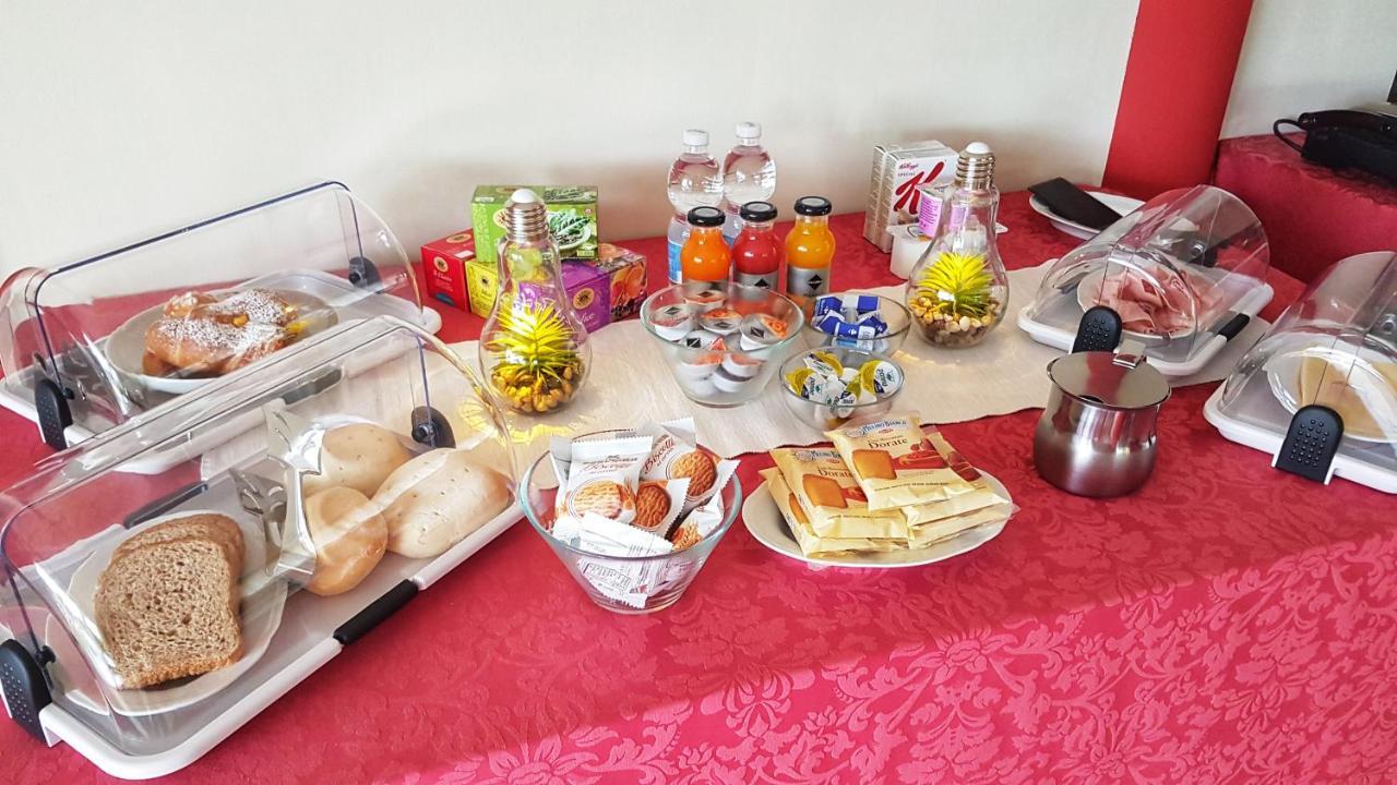 مانربا ديل جاردا Asso Bed & Breakfast المظهر الخارجي الصورة