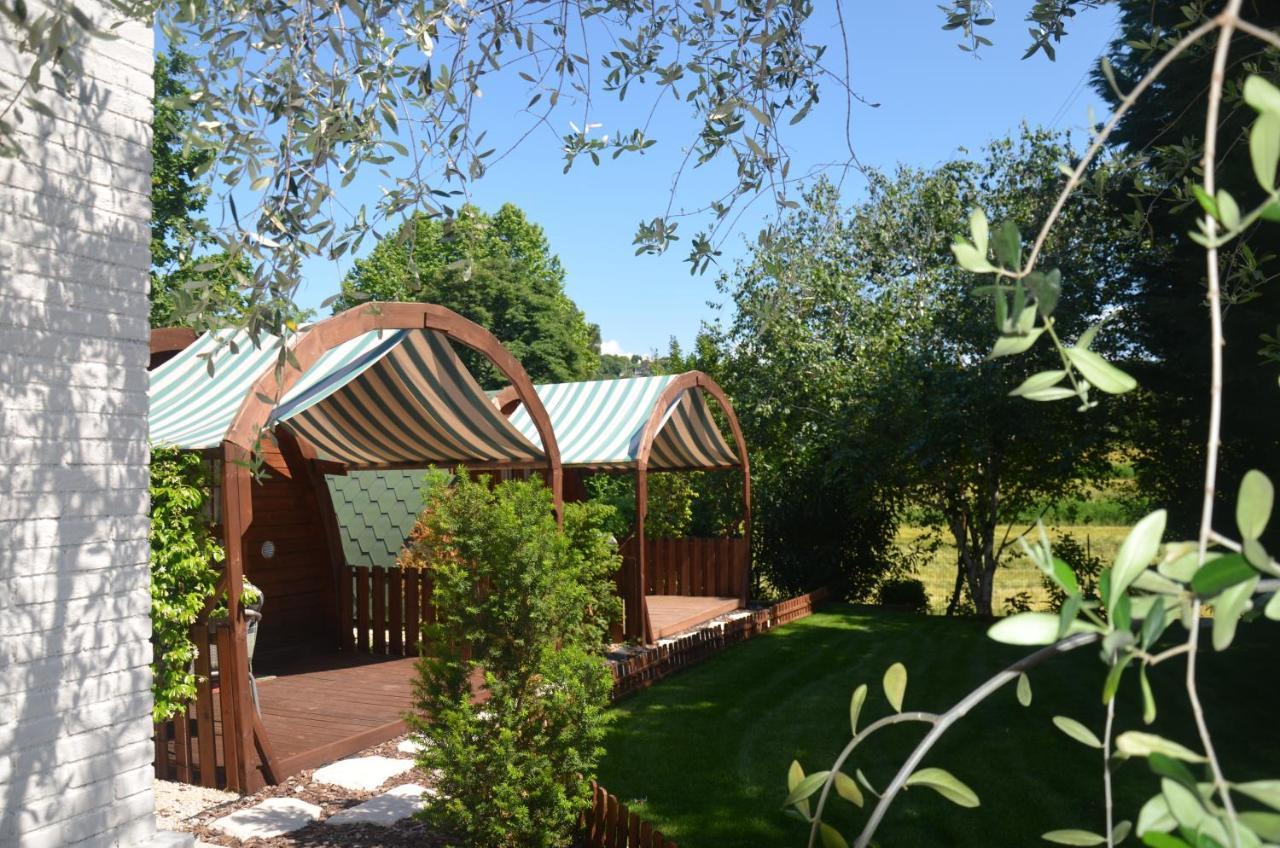 مانربا ديل جاردا Asso Bed & Breakfast المظهر الخارجي الصورة