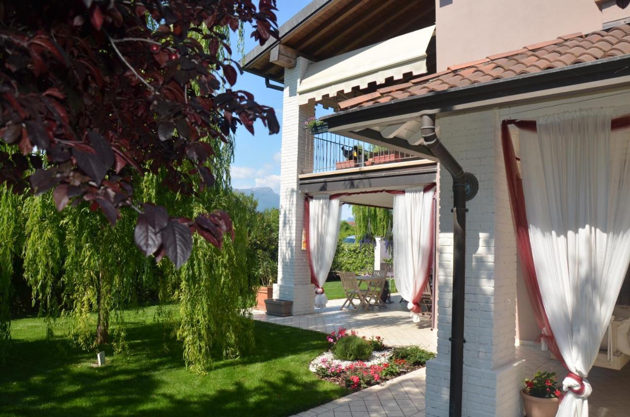 مانربا ديل جاردا Asso Bed & Breakfast المظهر الخارجي الصورة
