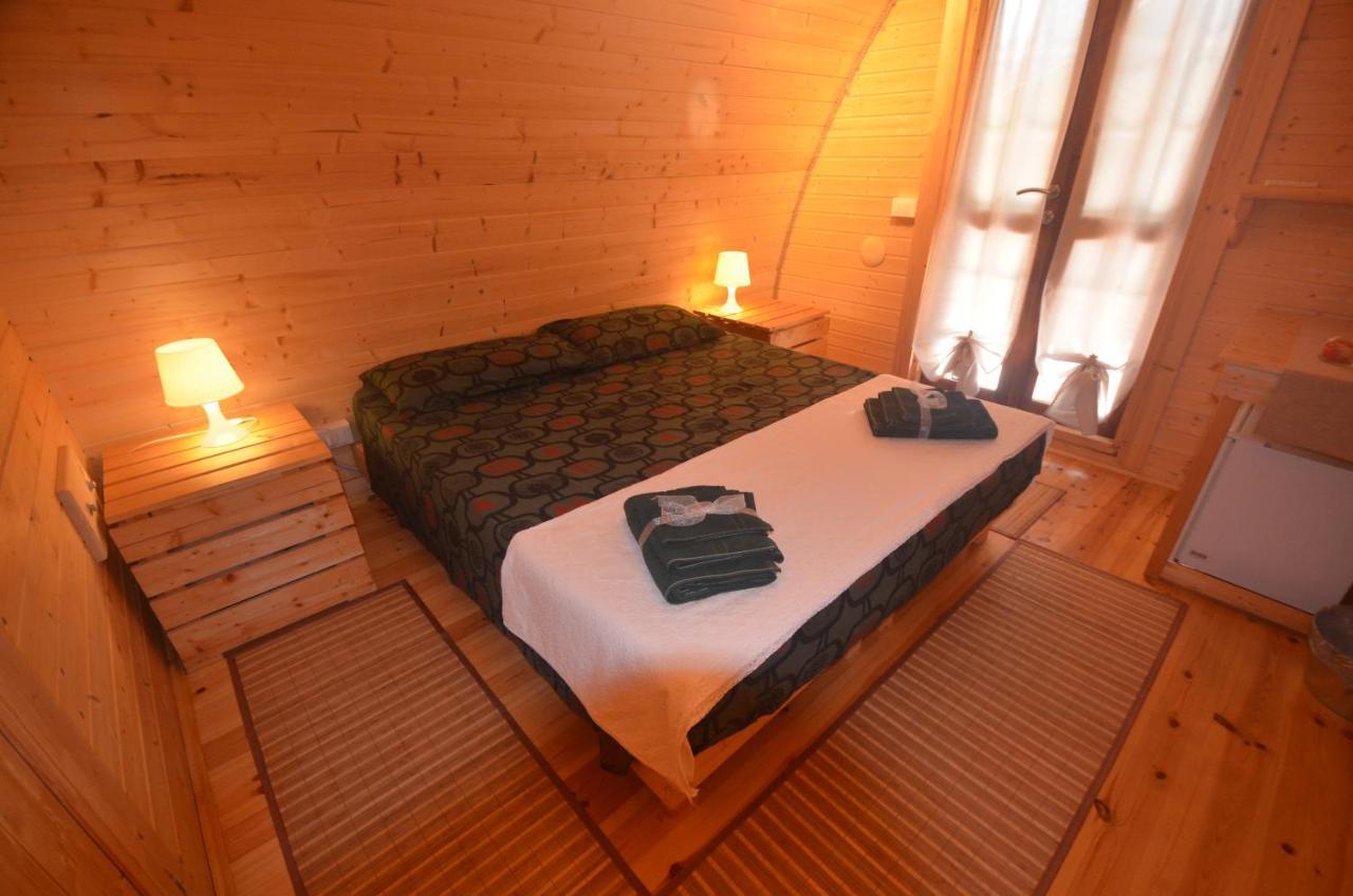 مانربا ديل جاردا Asso Bed & Breakfast المظهر الخارجي الصورة