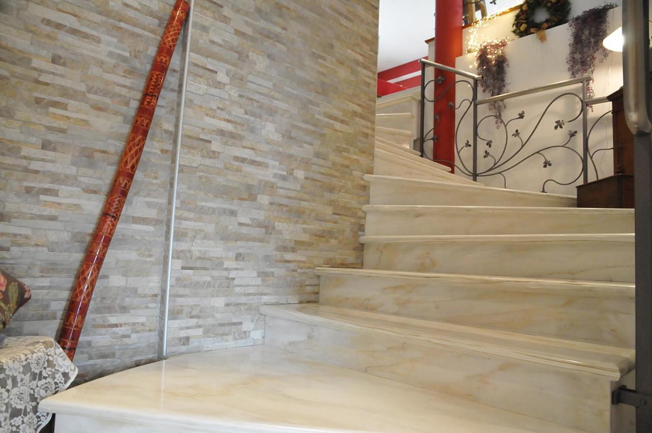 مانربا ديل جاردا Asso Bed & Breakfast المظهر الخارجي الصورة